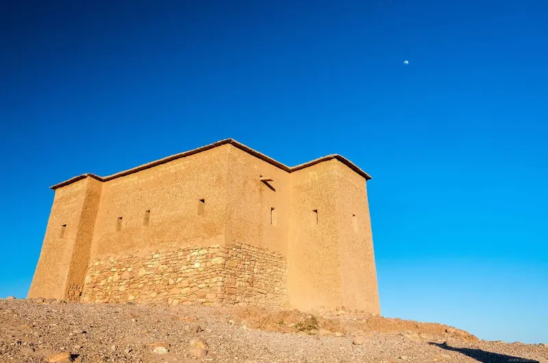 Arched gateway framing Ait Ben Haddou