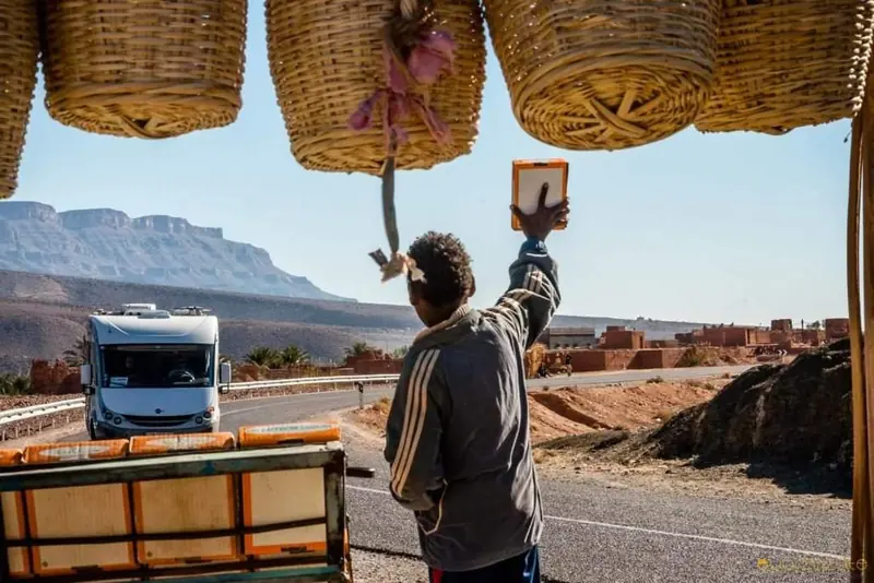Dattes vendues au bord de la route dans la vallée du Drâa