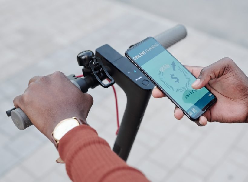 payment-for-scooter-rent-by-smartphone.jpg